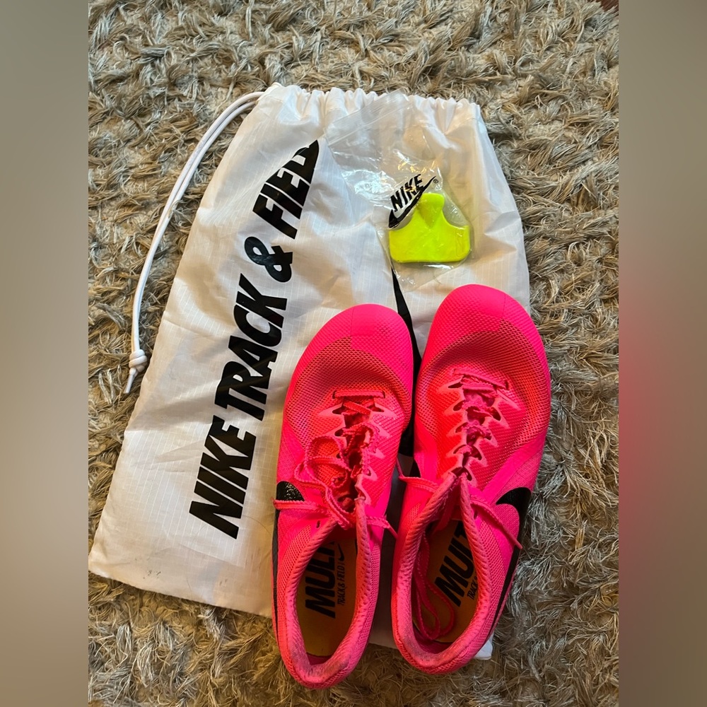 multi event track spikes, hot pink